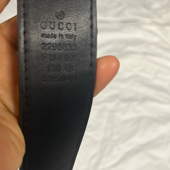 Gucci Black Belt with Gold GG Buckle - Picture 4 of 4